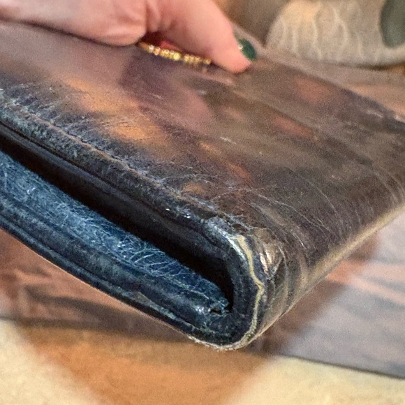 Miu miu wallet with dust bag. - Picture 9 of 14